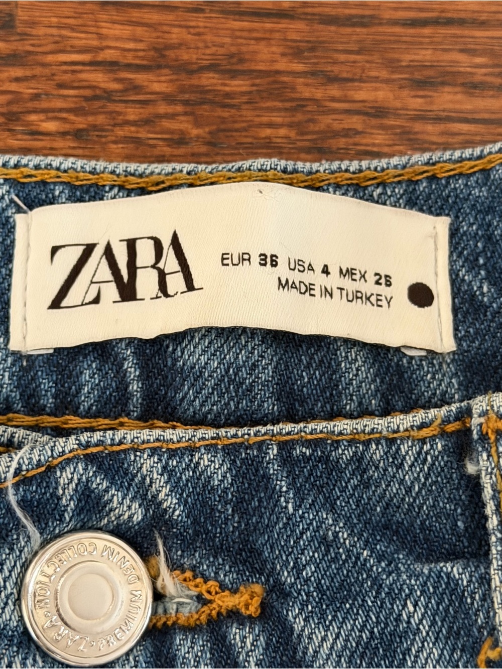 ZARA Blue Denim Jeans with flare wide leg perfect fit!!